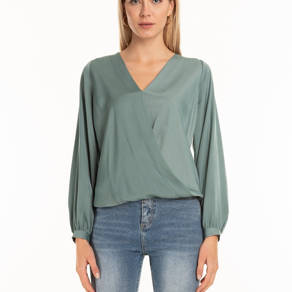 Elegant Green V-Neck Women's Top
